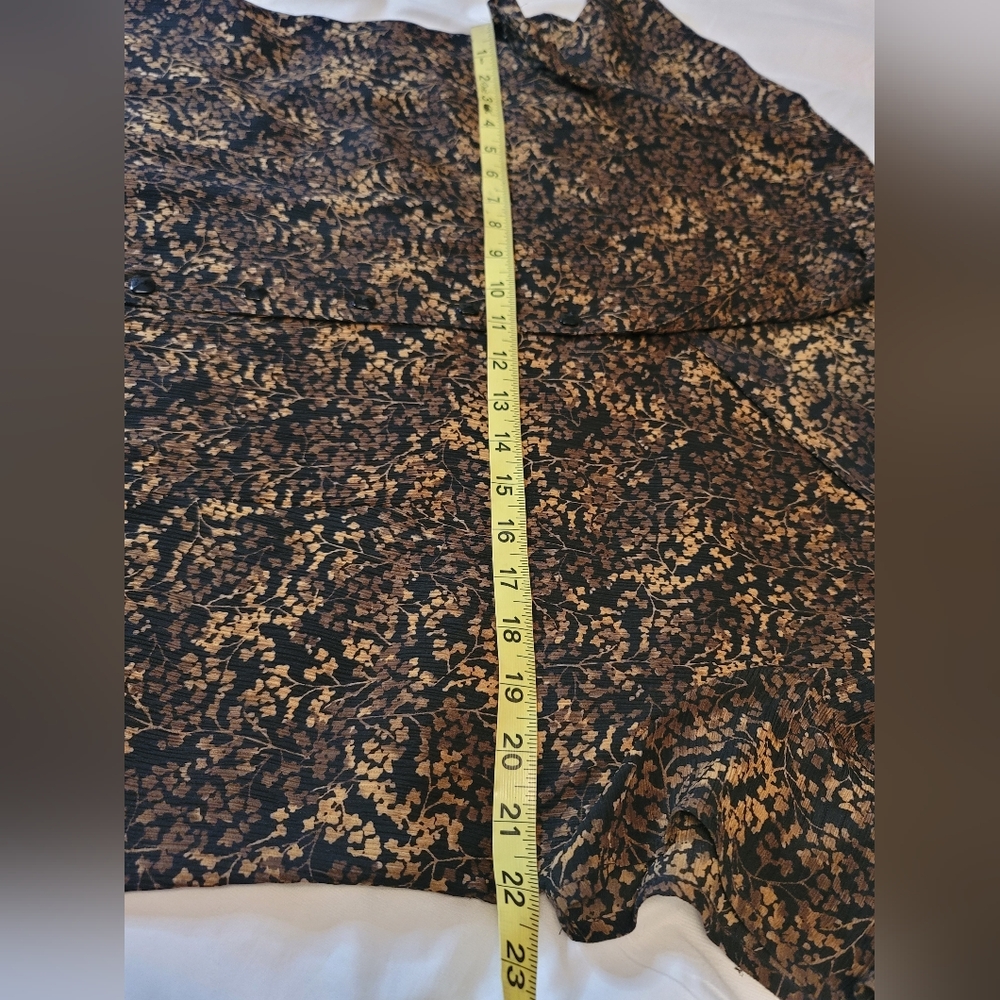 Karen Scott Black and Gold 100% Silk Blouse Size:L - Picture 4 of 8